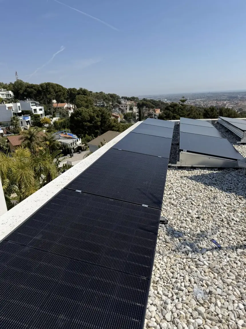 Instalación fotovoltaica realizada por Efisity